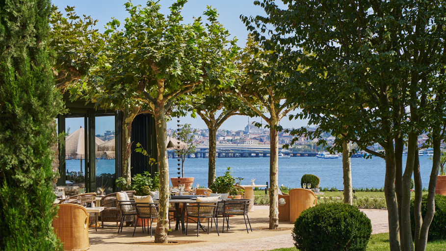 Swim Club Restaurant